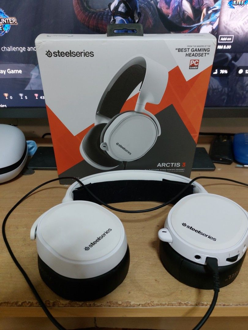 Steelseries Arctis 3(with extra cooling gel ear cups), Audio, Earphones