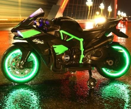 Electric motorbike for 8 year on sale old