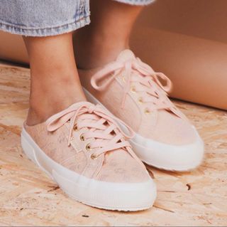 (Category: ) located in . Submitted by shoplix (Listing ID 1233220686, Image 1). Description: .