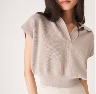 (Category: ) located in . Submitted by clearmywardrobess (Listing ID 1233341323, Image 1). Description: .