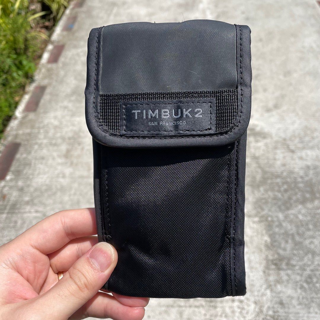 Timbuk2 3 Way Accessory Case Stealth, Men's Fashion, Bags, Belt bags ...