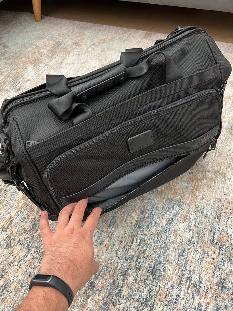 Tumi alpha 2 framed soft duffel hotsell