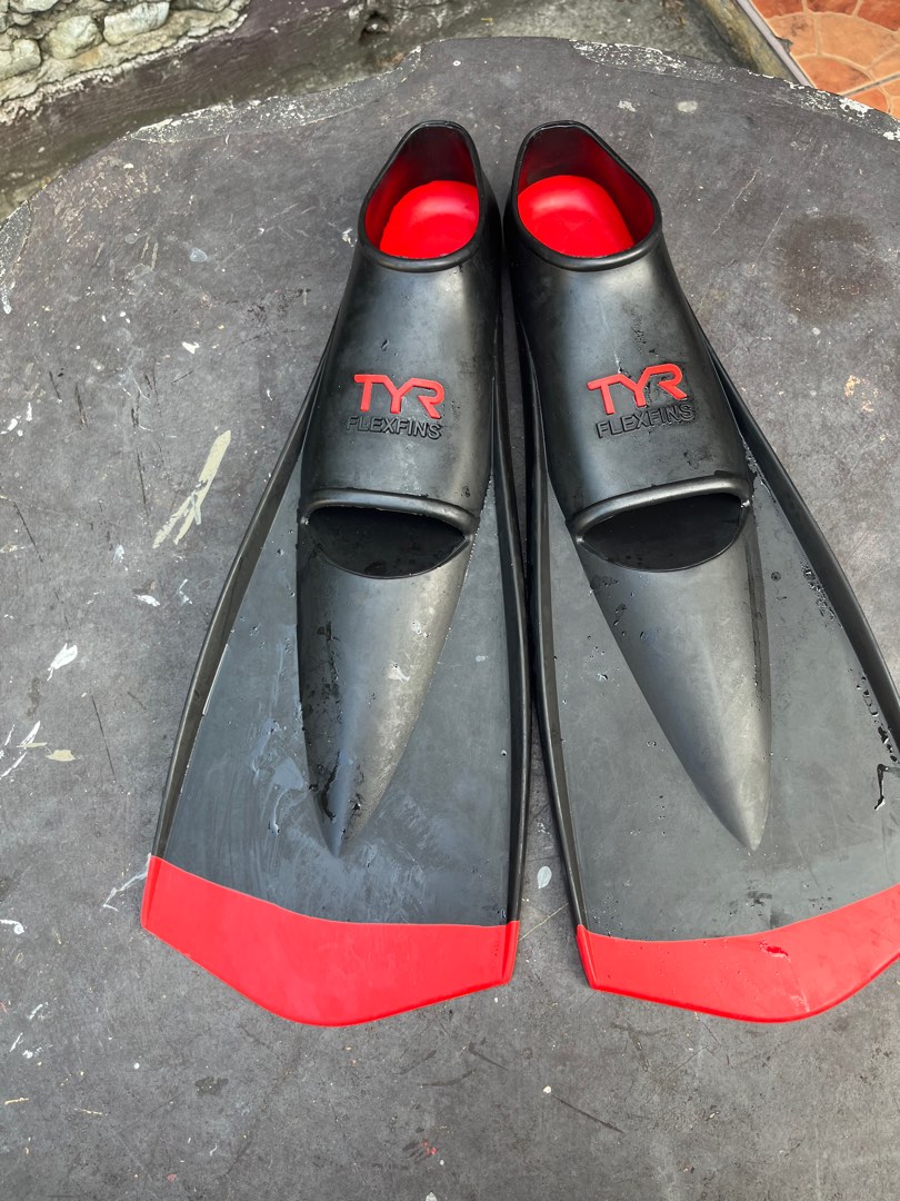 Tyr fins on Carousell