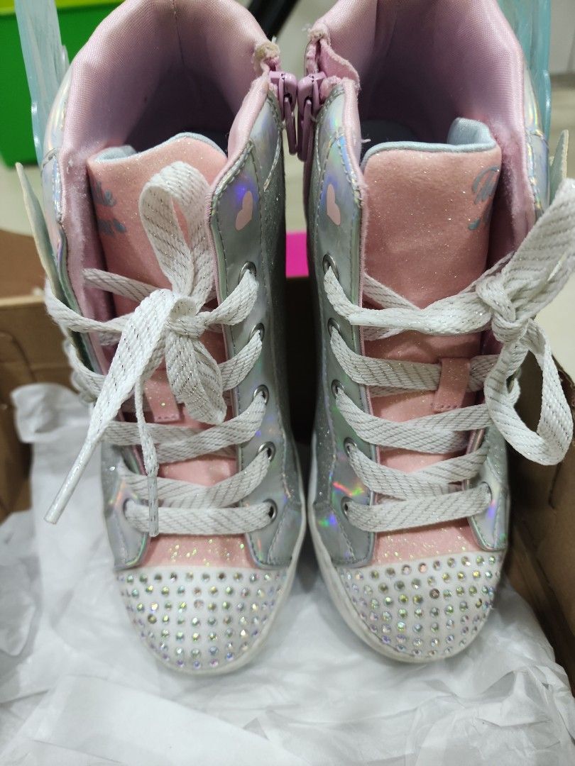 Skechers outlet with wings