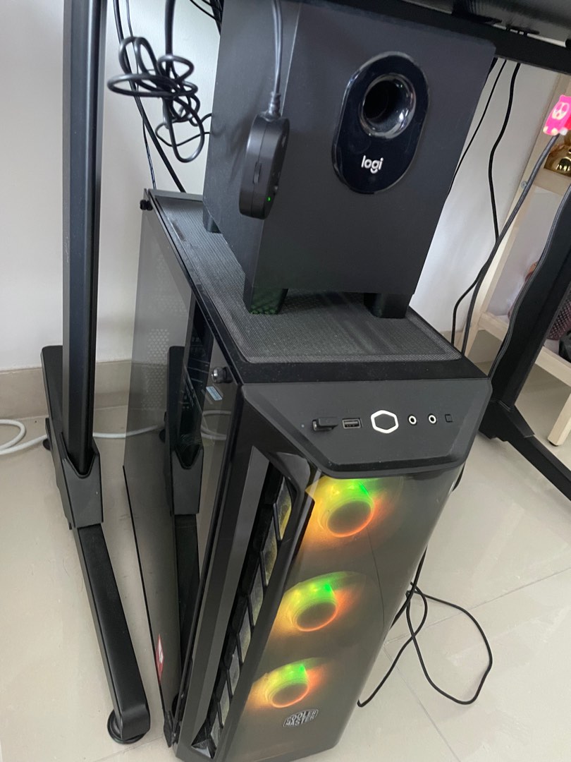 Used desktop for sale come with full accessories., Computers & Tech