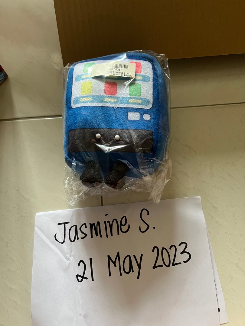 Vending machine plush toy, Hobbies & Toys, Toys & Games on Carousell
