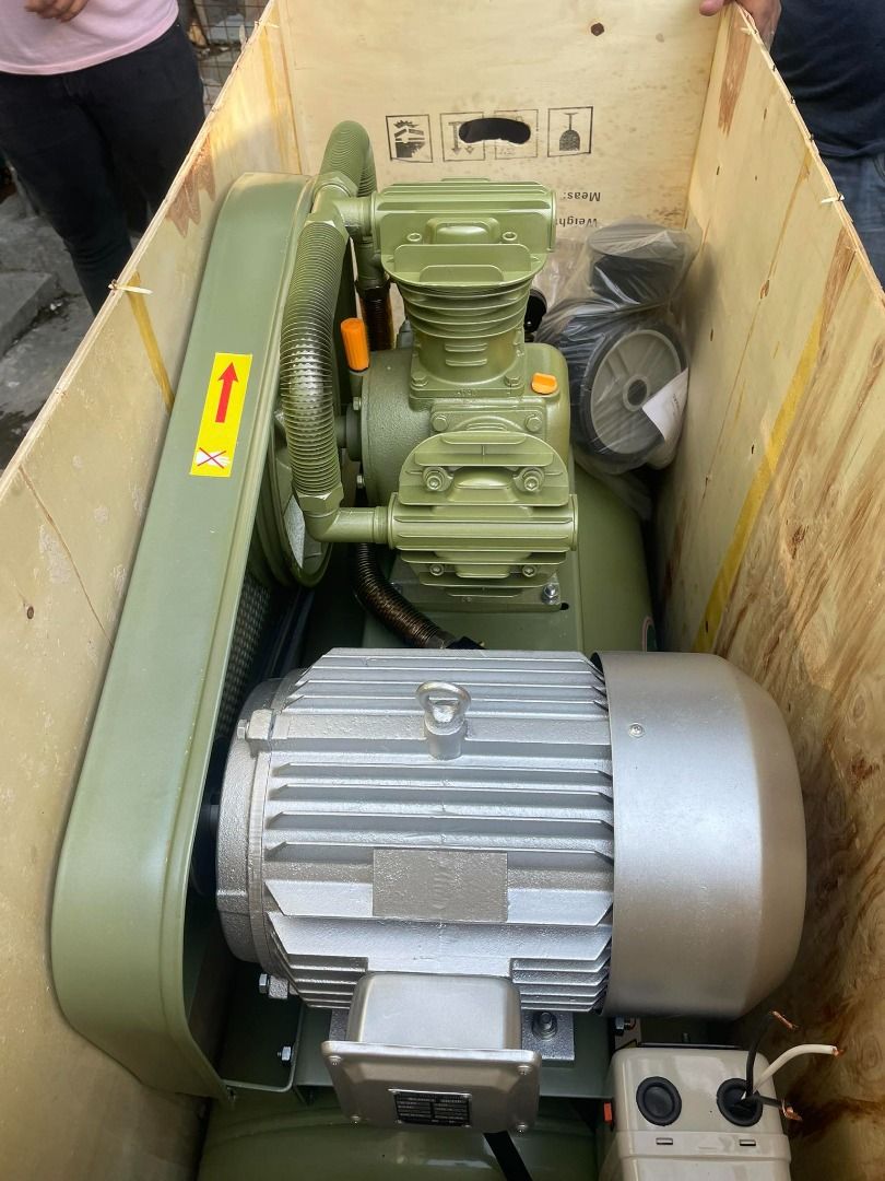 Vespa Air Compressor (Category: Construction Tools & Equipment) located in Manila. Submitted by 09150361920ronvillaflor (Listing ID 1233212753, Image 1). Description: Vespa Air Compressor Brand: Vespa Power: 10HP Tank Capacity: 280L Max PSI: 115PSI Price: 137,500 00 "WELCOME TO HAYAI INDUSTRIAL TOOLS SUPPLY" For inquiries GLOBE:📞 ☎ 0915-036-1920 VIBER:📞 ☎ 0915-036-1920 Email me@ 📫 📑 r-o-n-.-h-a-y-a-i-@-g-m-a-i-l.c-o-m Check my Carousell: http