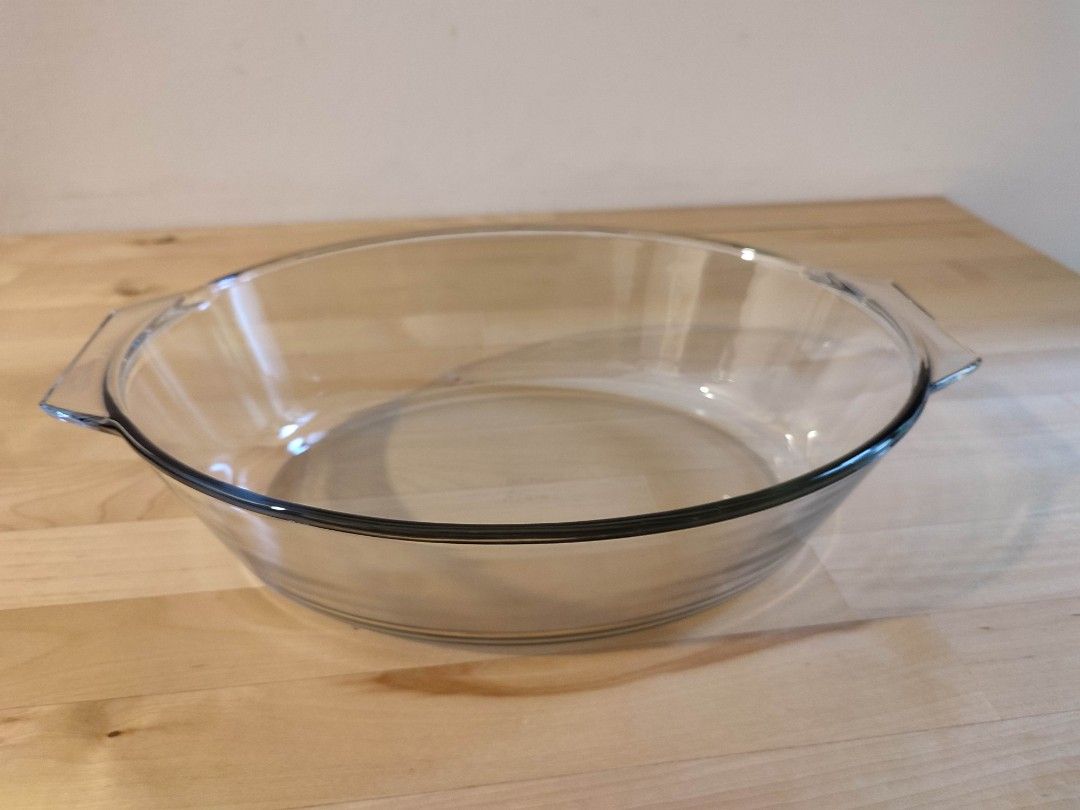 Vintage Pyrex Oval Glass Casserole dish, Furniture & Home Living
