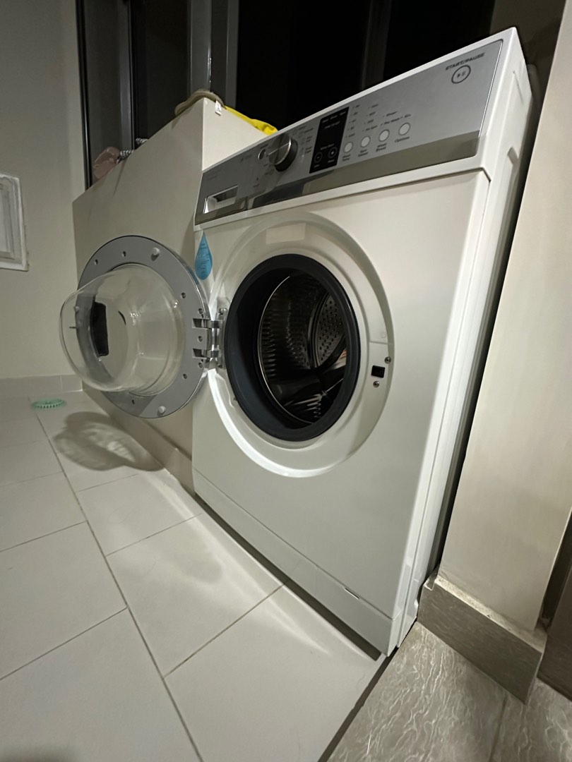 Washing machine and fridge, TV & Home Appliances, Washing Machines and