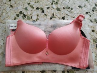 (Category: ) located in . Submitted by ahkit07 (Listing ID 1233252514, Image 1). Description: .