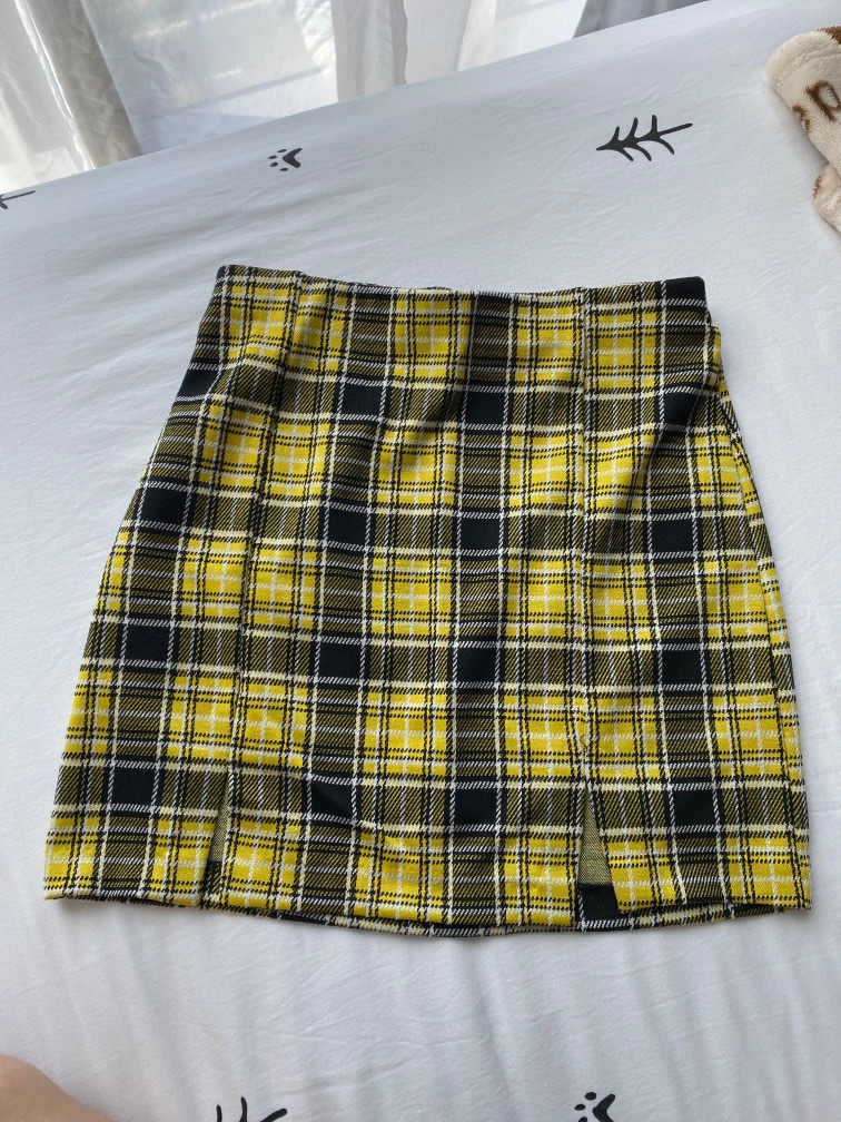Yellow Plaid Mini Skirt, Women's Fashion, Bottoms, Skirts on Carousell