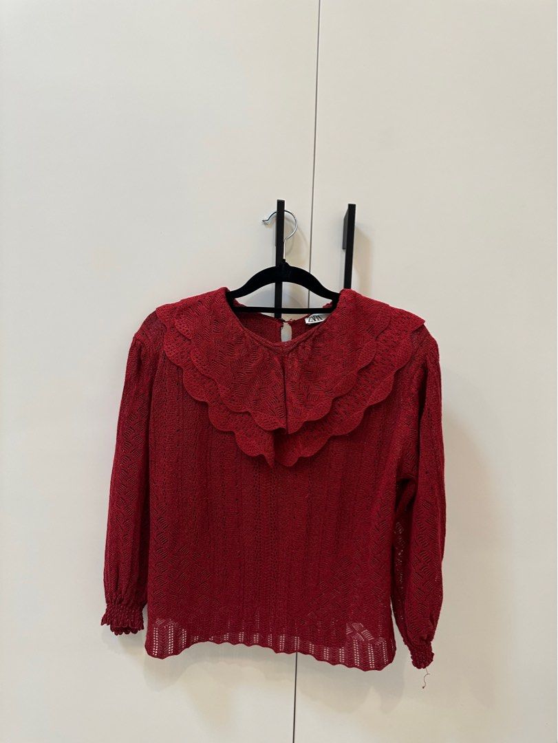 Zara Red top (Category: Blouses) located in Manila. Submitted by sofffdlr (Listing ID 1233353977, Image 2). Description: .