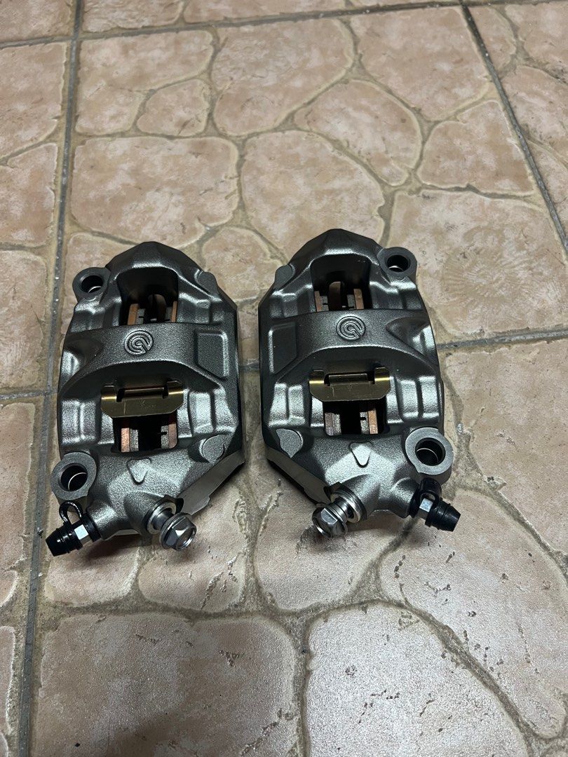 Zx10r top brembo calipers