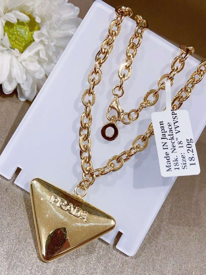ON HAND! Ready to ship✓ 18K Japan gold necklace with triple lock. 45 cm  8.40 grams Price- 6,300kr ( Swish, Kreditkort, Klarna) | By Julianna  Axelina Jewellery E-handelFacebook