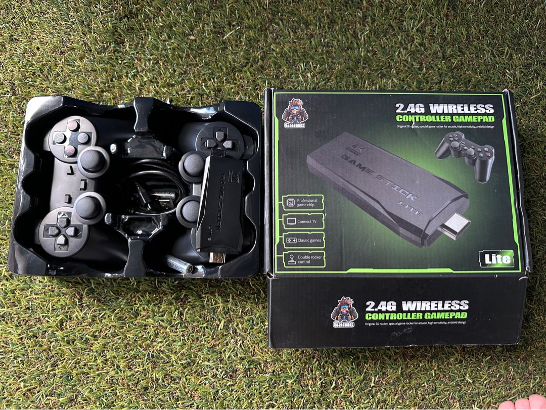 2.4 G WIRELESS CONTROLLER GAMEPAD, Video Gaming, Gaming Accessories