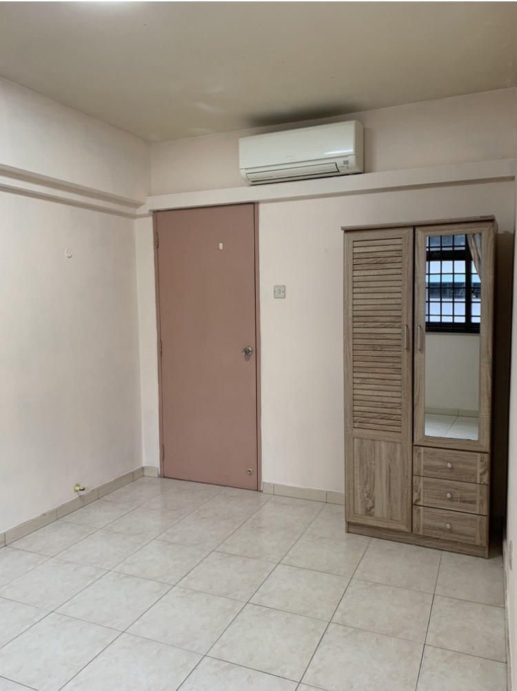 (Category: ) located in . Submitted by July1313 (Listing ID 1233469702, Image 1). Description: .