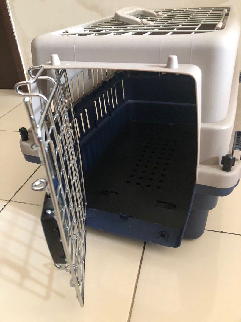ACE HARDWARE Pet Cargo pet cage P2 Medium on Carousell