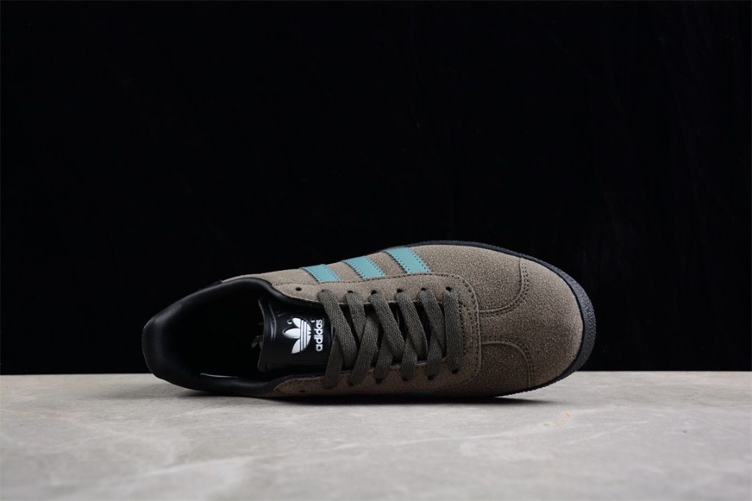 Gazelle cheap trainers black