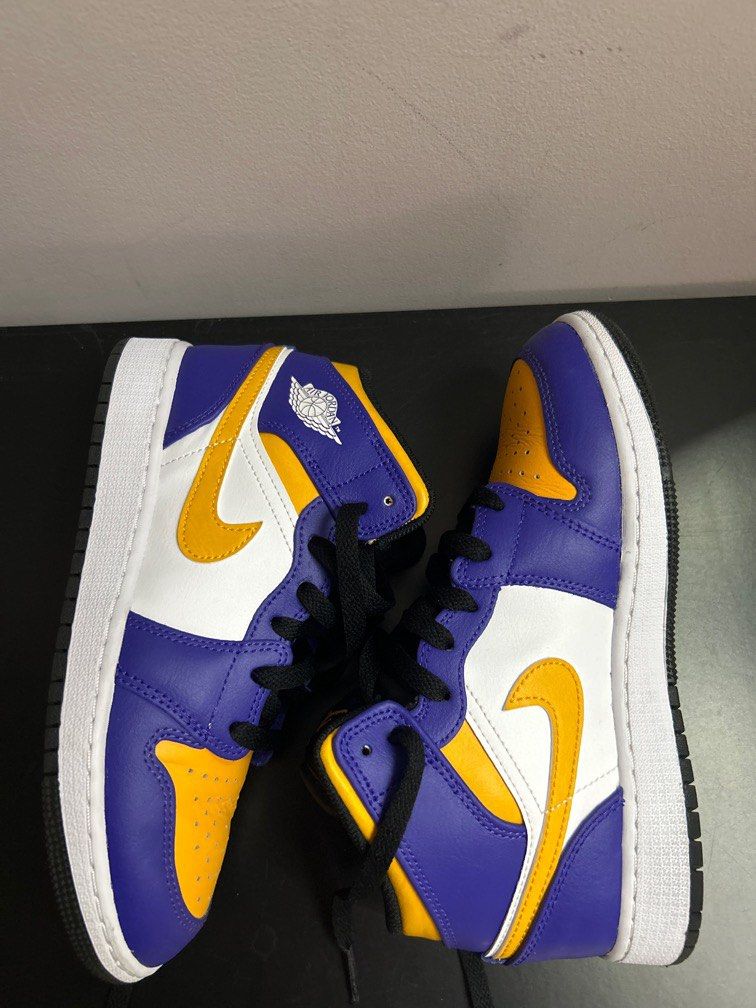 Air jordan hotsell 1 laker