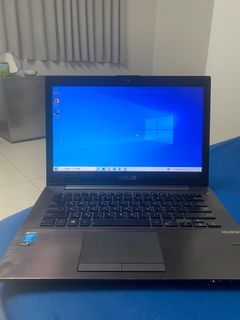 華碩ASUS 四代 PU401L i5-4200u記憶體8G固態硬碟128GB