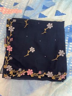 (Category: ) located in . Submitted by syazna9 (Listing ID 1233415433, Image 1). Description: .