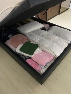 (Category: ) located in . Submitted by gelatoqueen (Listing ID 1233396691, Image 1). Description: .