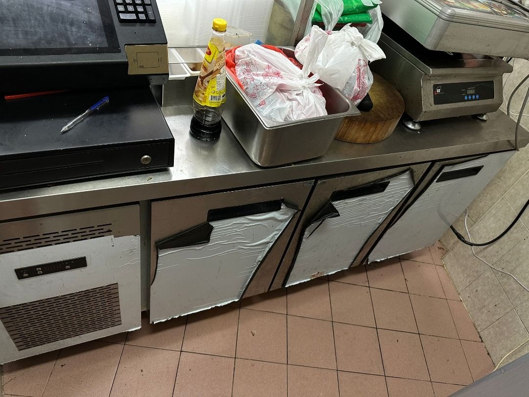 Below Counter Chiller 3 doors, TV & Home Appliances, Kitchen Appliances