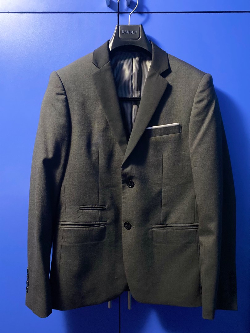 Bench Coat on Carousell