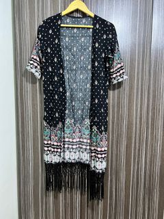 (Category: ) located in . Submitted by kayeapparel (Listing ID 1233397173, Image 1). Description: .