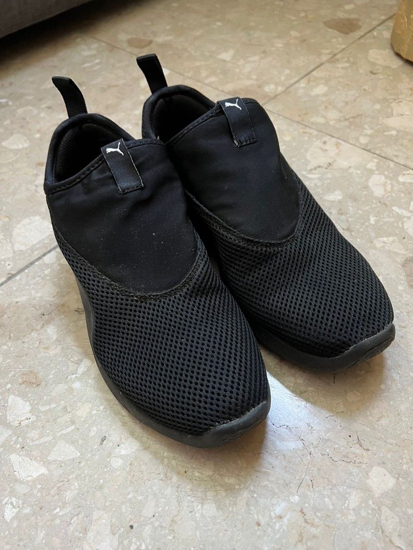 Black Puma sneakers Women s Fashion Footwear Sneakers on Carousell