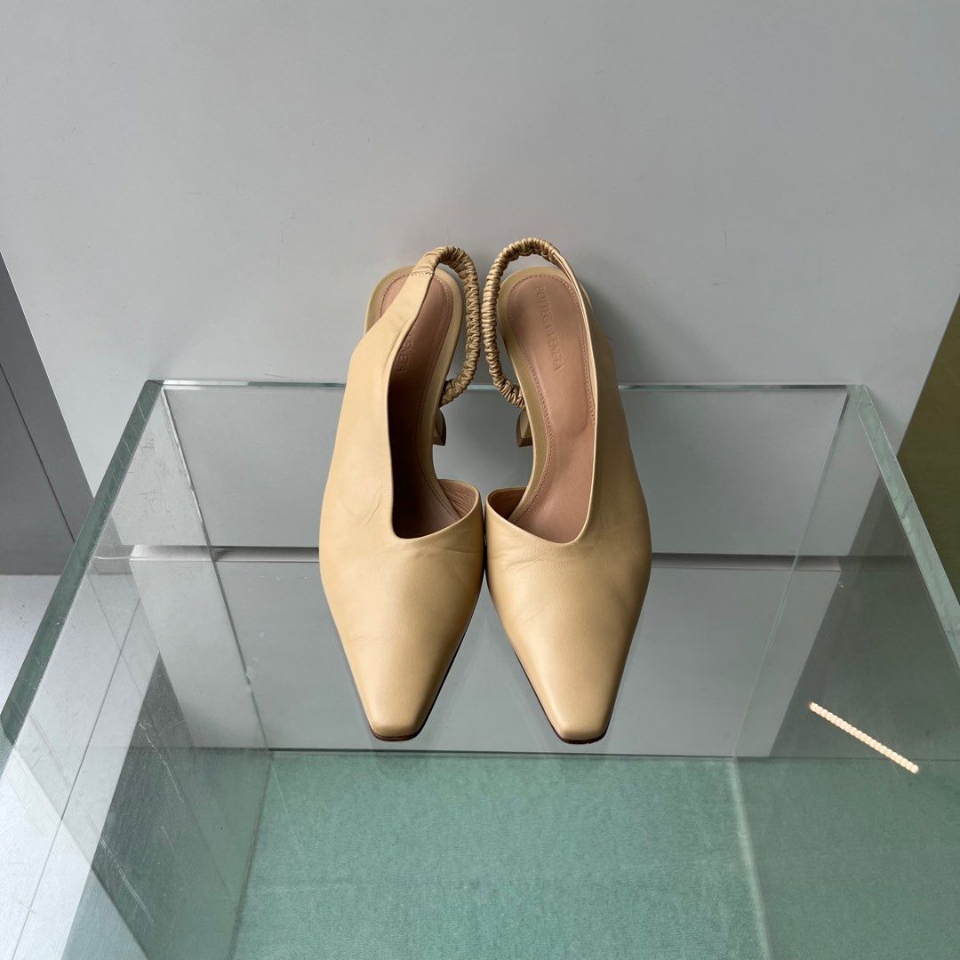 Almond sales toe slingbacks