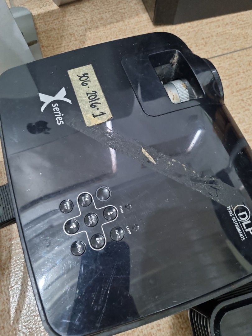 BROKEN PROJECTORS FOR SALE (Category: Projectors) located in Manila. Submitted by boringmomnoni (Listing ID 1233387052, Image 2). Description: *office asset sale* as is where is projectors lot sale 4 pcs Item viewing and testing in Bagumbayan Libis Office Viewing Hours 2:00 pm - 5:00 pm only ID is required to enter the office.