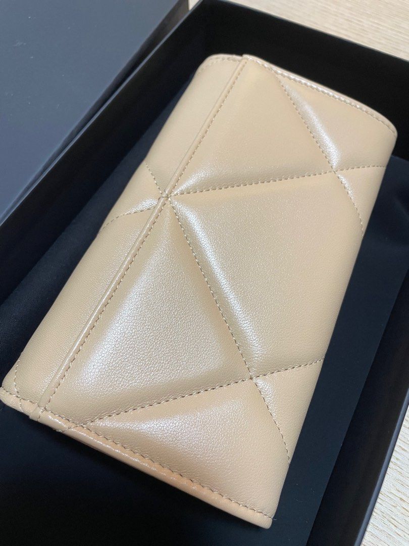 Chanel classic card holder, Luxury, Bags & Wallets on Carousell
