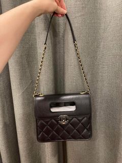CHANEL VANITY Collection item 1