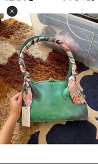 (Kategori: ) berada di . Dikirim oleh user070504 (ID iklan 1233494954, Gambar 1). Deskripsi: .