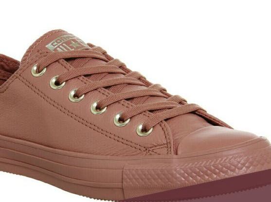 Chuck Taylor Converse limited edition REPRICED Women s Fashion