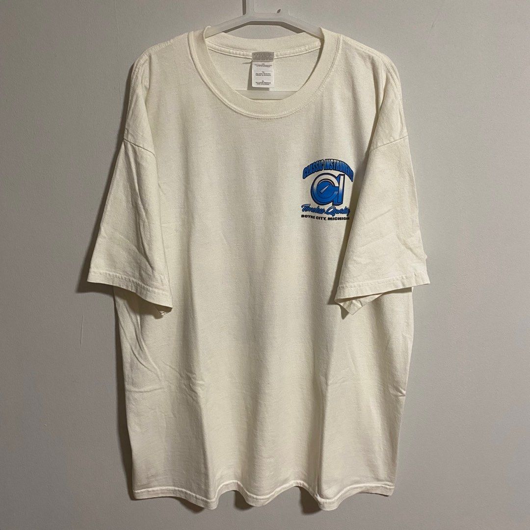 Classic Instruments Tee (Category: Tshirts & Polo Shirts) located in Singapore. Submitted by dontsleep.vtg (Listing ID 1233548607, Image 2). Description: XL 24x30 $30.