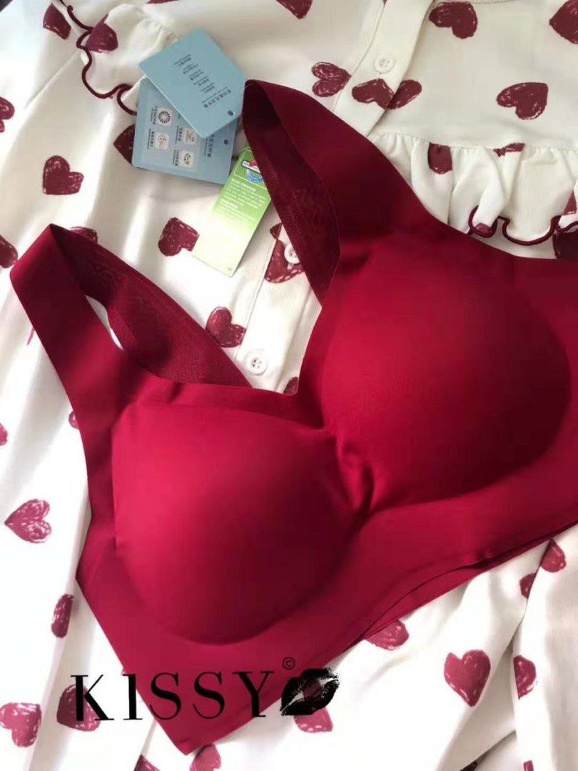 Clearance Authentic Kissy Bra + Panty, Women's Fashion, Activewear on Carousell