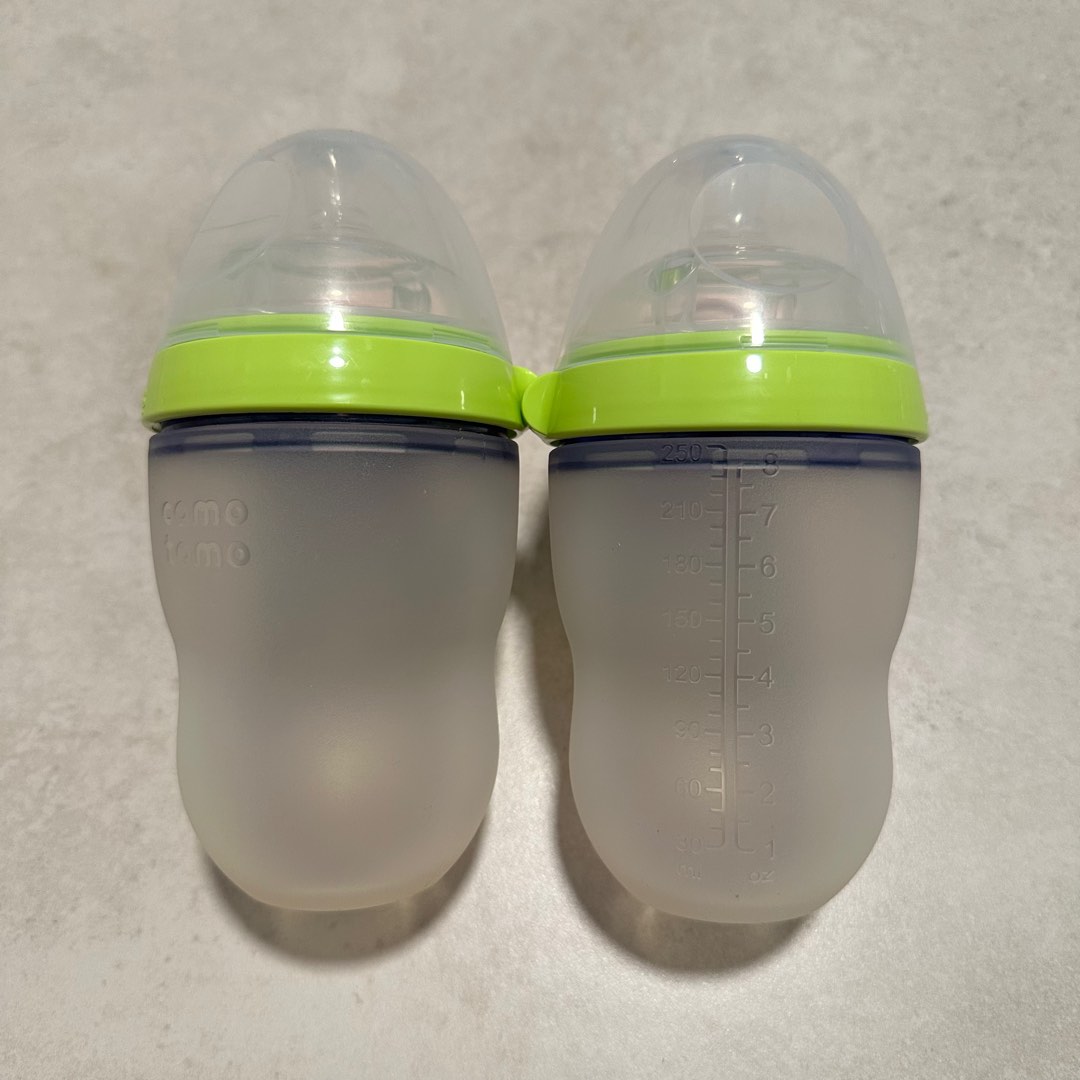 Comotomo baby bottles 250ml, 2 counts, Babies & Kids, Nursing & Feeding