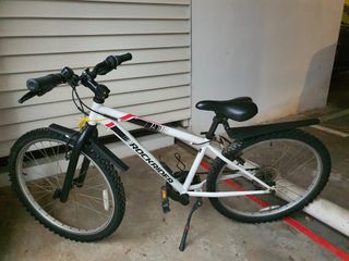(Category: ) located in . Submitted by hanami23 (Listing ID 1233501640, Image 1). Description: .