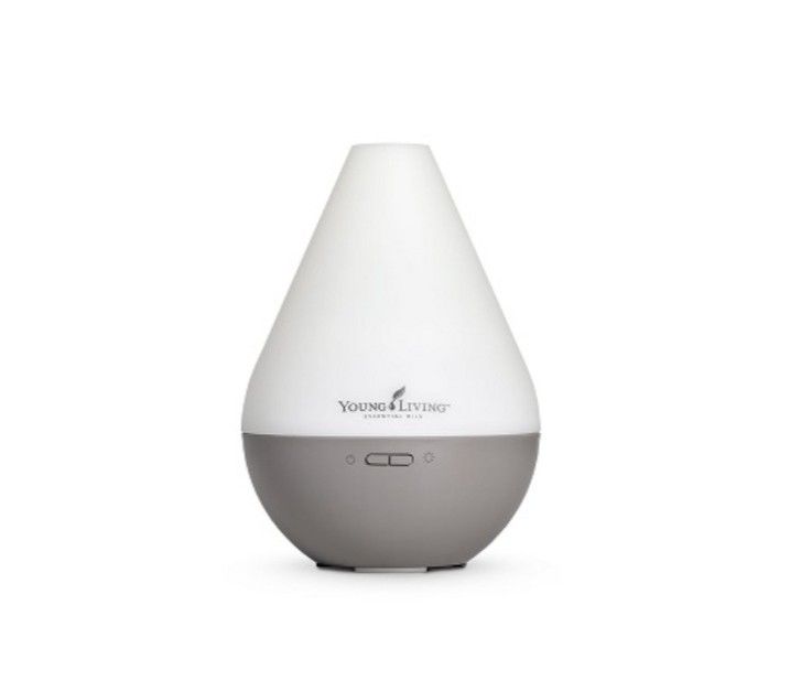Dew Drop Diffuser (Category: Home Fragrance) located in Keningau. Submitted by dengmiedah (Listing ID 1233489930, Image 1). Description: Preloved.