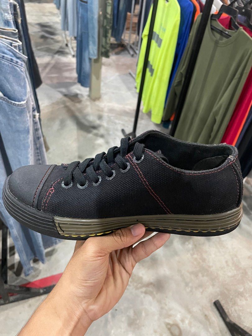 Dr martens shop converse