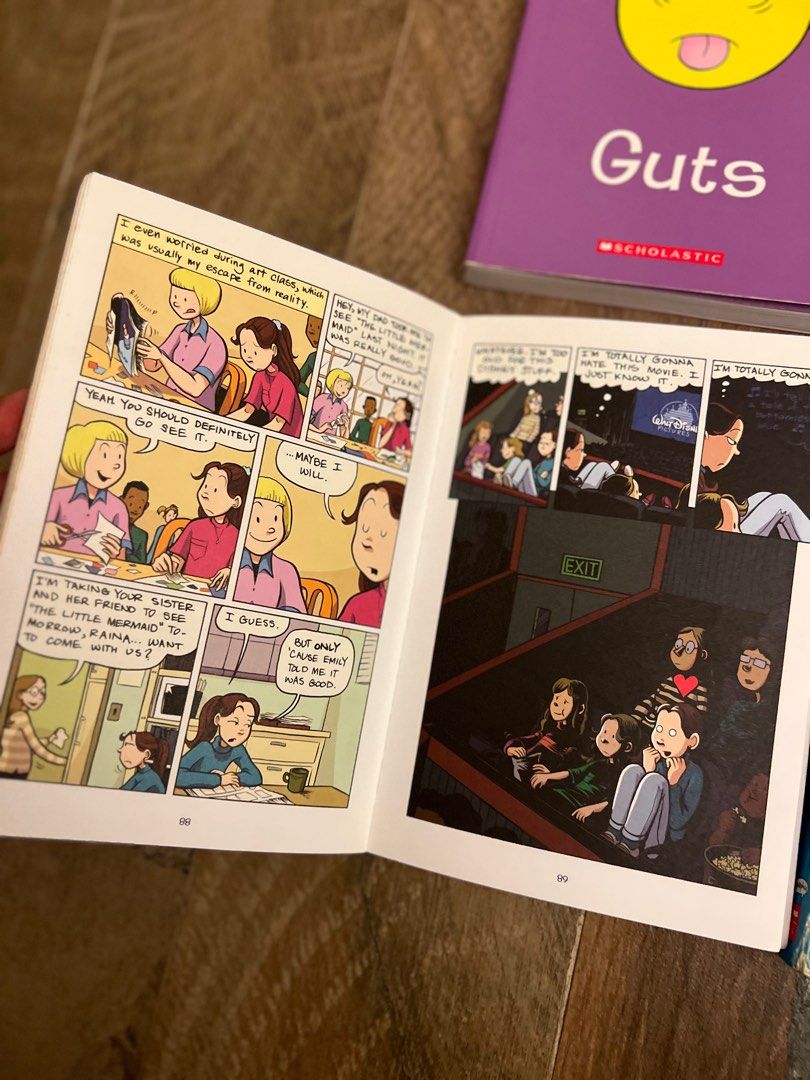 Drama / Guts / Smile / Sisters by Raina Telgemeier, 興趣及遊戲, 書本 & 文具, 小說