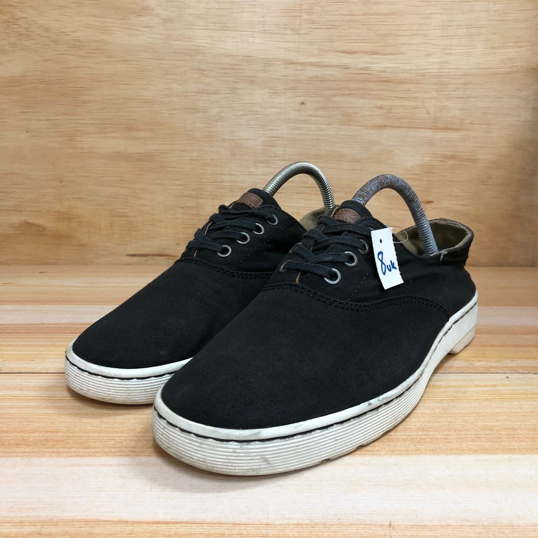 Dr.Martens Lakewood, Men's Fashion, Footwear, Sneakers on Carousell