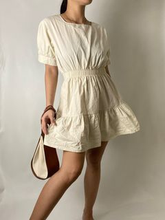 Eggs shell cotton tiered dress