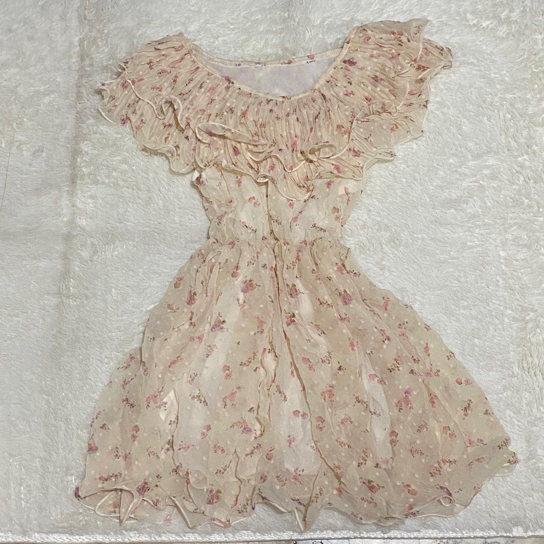 Fairy Summer Dress (Category: Dresses) located in Pasig City. Submitted by luxthings (Listing ID 1233525929, Image 1). Description: - small to large .