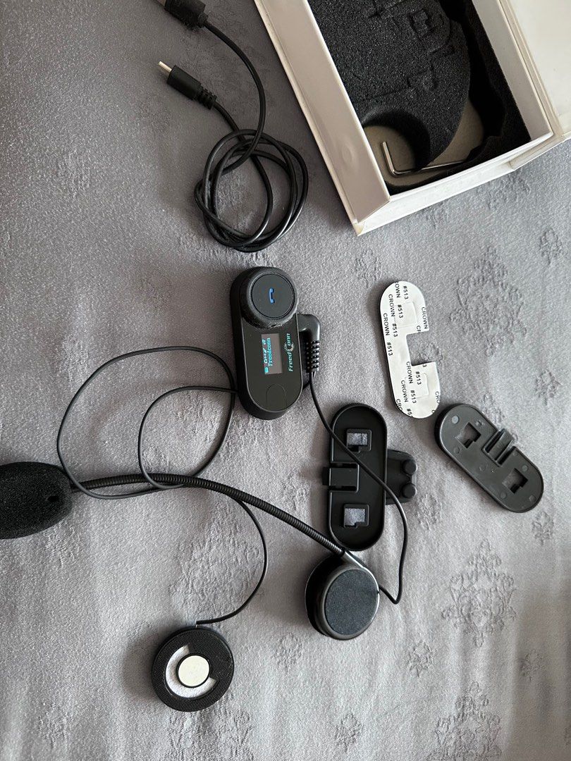 FreedConn Updated Version 1PC LCD Screen TCOM-SC 800M BT Bluetooth ...