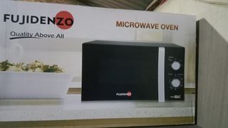 FUJIDENZO Microwave Oven