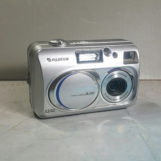 Fujifilm Fuji Finepix A210 digital camera vintage vibe