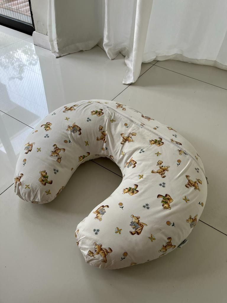 Getha (Old Model) Breastfeeding Nursing Pillow with 3 Pillow Case